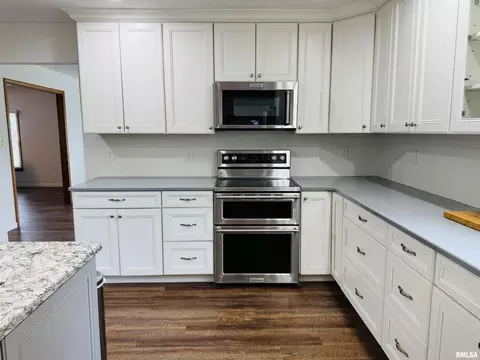 Kitchen - 111 Stork St, Anna, IL 62906 photo 1 of 6