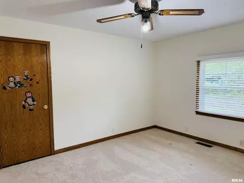 Bedroom - 111 Stork St, Anna, IL 62906 photo 1 of 5