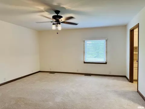 Bedroom - 111 Stork St, Anna, IL 62906 photo 5 of 5