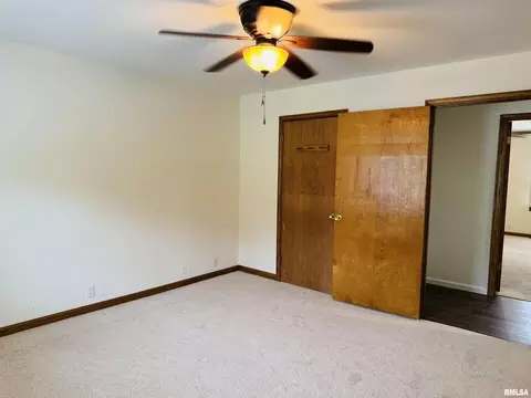 Bedroom - 111 Stork St, Anna, IL 62906 photo 4 of 5