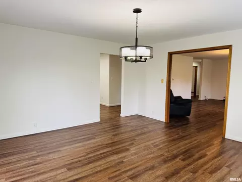 Living - 111 Stork St, Anna, IL 62906 photo 3 of 3