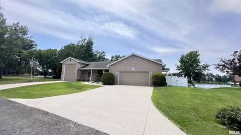 1535 Howard Rd, Marion, IL 62959