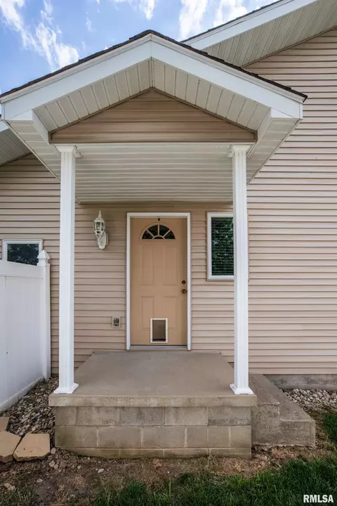 Exterior - 1535 Howard Rd, Marion, IL 62959 photo 2 of 7