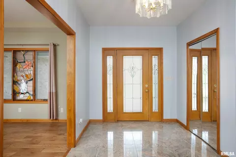 Entry Way - 1535 Howard Rd, Marion, IL 62959 photo 2 of 2