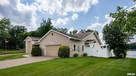 Exterior - 1535 Howard Rd, Marion, IL 62959 photo 7 of 7