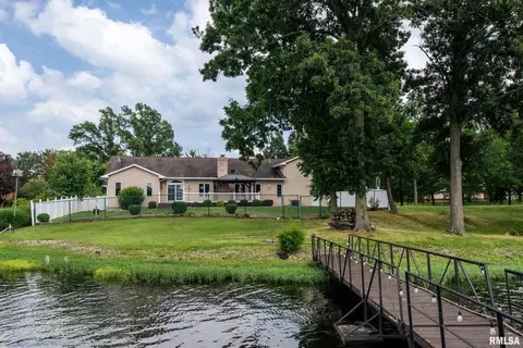 Exterior - 1535 Howard Rd, Marion, IL 62959 photo 6 of 7