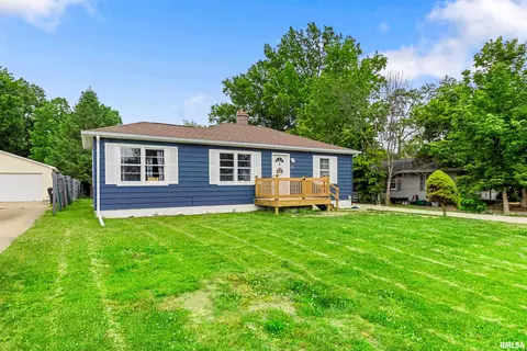 403 Edgewood Ct, Washington, IL 61571