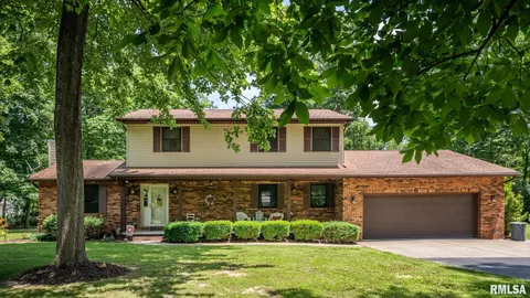 11616 Sherry Lynn Dr, Carbondale, IL 62901
