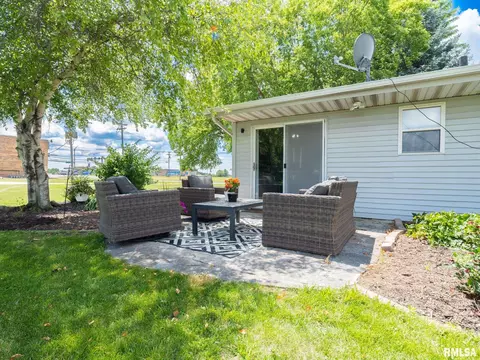 Exterior - 1103 Eagle Ave, Washington, IL 61571 photo 7 of 7