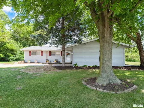 Exterior - 1103 Eagle Ave, Washington, IL 61571 photo 2 of 7