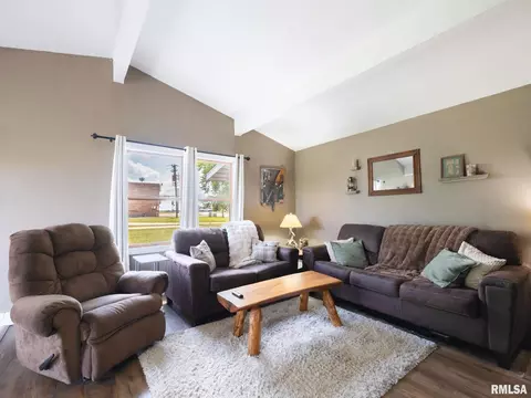 Living - 1103 Eagle Ave, Washington, IL 61571 photo 1 of 4