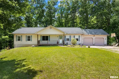 660 N Pleasant Hill Rd, East Peoria, IL 61611