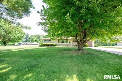 1526 Division St, Metamora, IL 61548