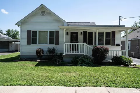 804 E Lindell St, West Frankfort, IL 62896
