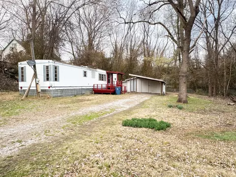 205 E Union St, Jonesboro, IL 62952
