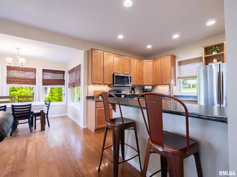 Kitchen - 4906 S Sir Lionel Ct, Mapleton, IL 61547 photo 2 of 5