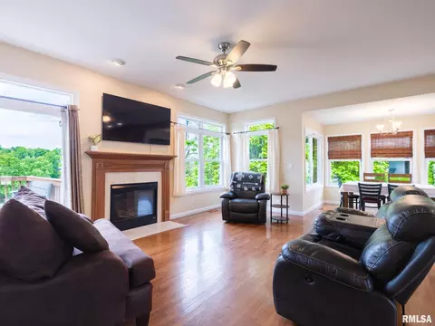 Living - 4906 S Sir Lionel Ct, Mapleton, IL 61547 photo 1 of 5