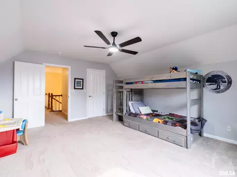 Bedroom - 4906 S Sir Lionel Ct, Mapleton, IL 61547 photo 7 of 10