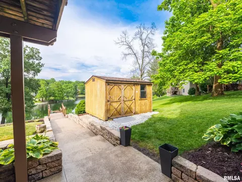 Exterior - 4906 S Sir Lionel Ct, Mapleton, IL 61547 photo 10 of 12