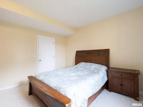Bedroom - 4906 S Sir Lionel Ct, Mapleton, IL 61547 photo 9 of 10