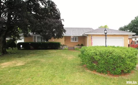 1702 W Christine Ave, Peoria, IL 61614