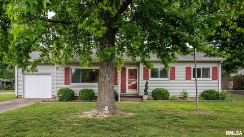 334 Park Ln, Herrin, IL 62948