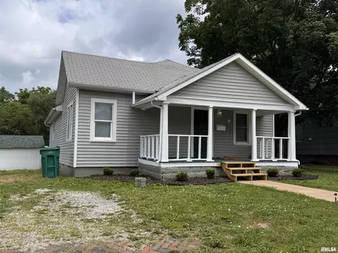 424 W Wheeler St, Macomb, IL 61455