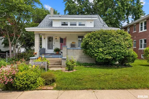2209 W Barker Ave, West Peoria, IL 61604