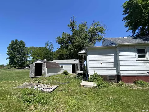 Exterior - 26334 E Il Hwy 9 Hwy, Canton, IL 61520 photo 9 of 9