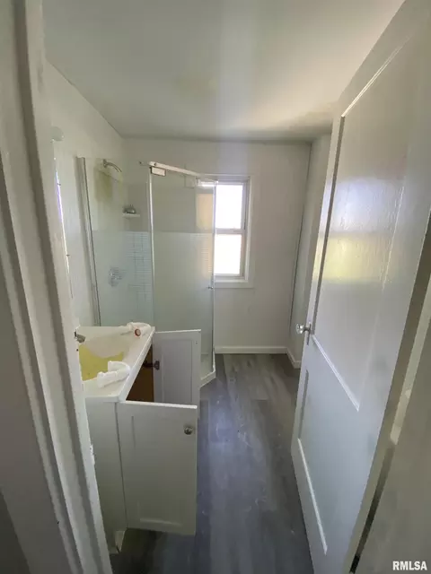 Bath - 26334 E Il Hwy 9 Hwy, Canton, IL 61520 photo 1 of 2