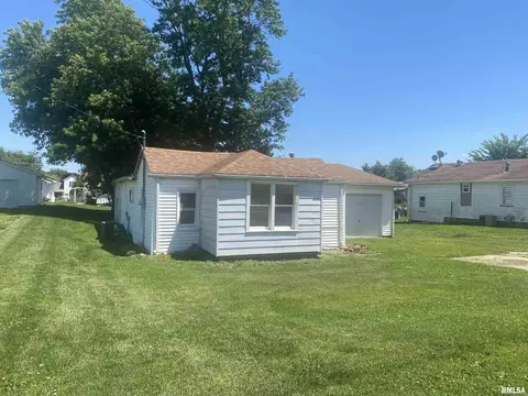 811 N 10th Ave, Canton, IL 61520