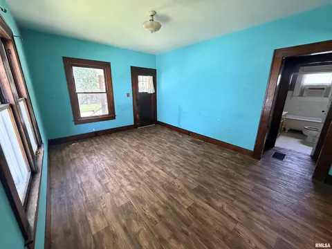 Bedroom - 209 Douglas St, Anna, IL 62906 photo 1 of 4