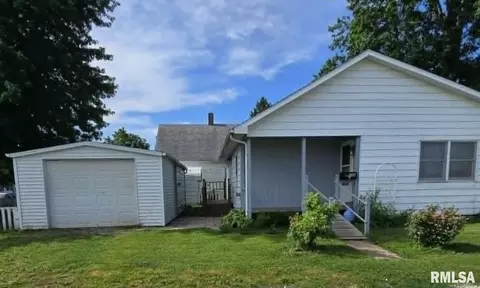 906 S 6th Ave, Canton, IL 61520