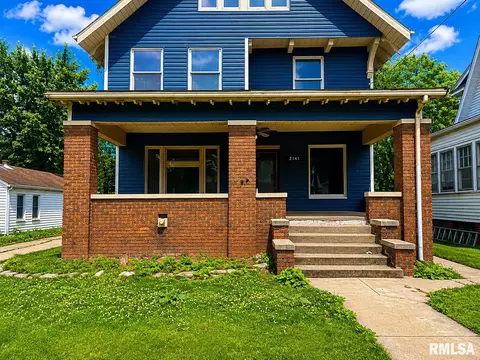 2141 N Prospect Rd, Peoria, IL 61603