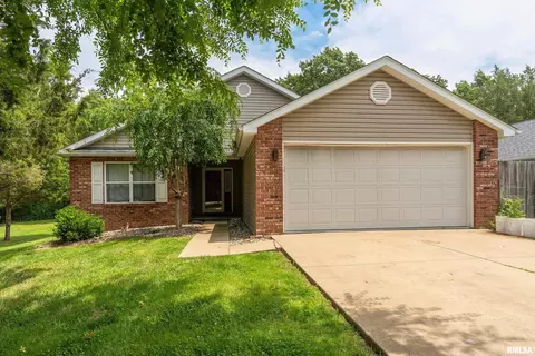 780 Luxor Landing Rd, Goreville, IL 62939