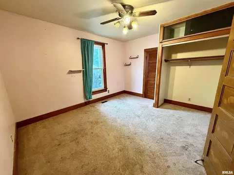 332 E Summit St, Macomb, IL 61455 photo 10