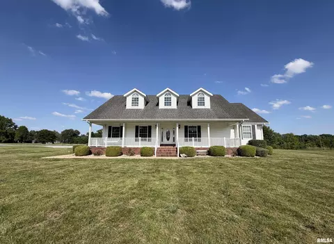 4424 Pacific Dr, West Frankfort, IL 62896