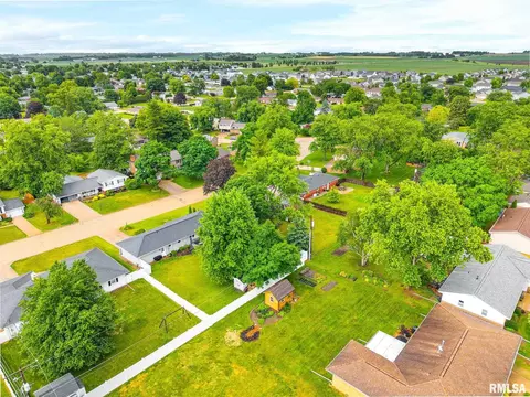 View/Area - 1020 E Madison St, Morton, IL 61550 photo 3 of 10