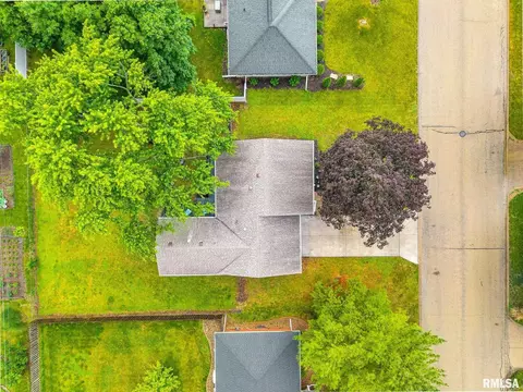 View/Area - 1020 E Madison St, Morton, IL 61550 photo 10 of 10