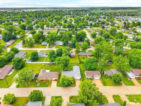 View/Area - 1020 E Madison St, Morton, IL 61550 photo 9 of 10