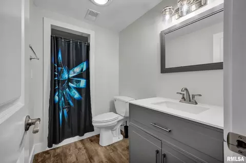 Bath - 1020 E Madison St, Morton, IL 61550 photo 3 of 3