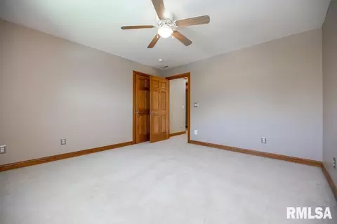 Bedroom - 6918 W Saddlebrook Dr, Mapleton, IL 61547 photo 7 of 10