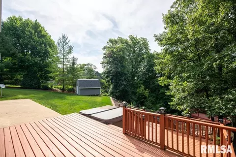 Exterior - 6918 W Saddlebrook Dr, Mapleton, IL 61547 photo 12 of 14