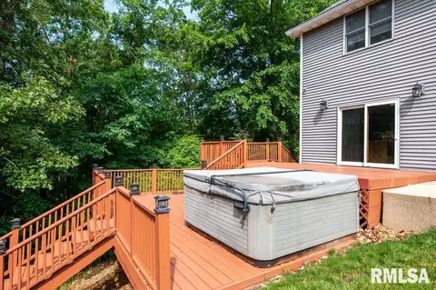 Exterior - 6918 W Saddlebrook Dr, Mapleton, IL 61547 photo 11 of 14