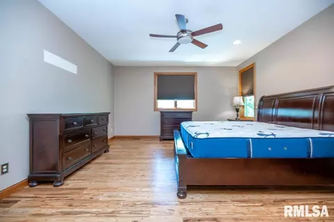 Bedroom - 6918 W Saddlebrook Dr, Mapleton, IL 61547 photo 1 of 10