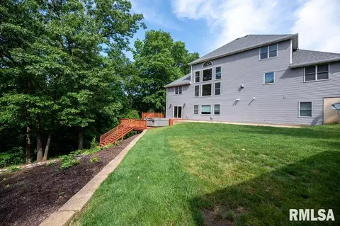 Exterior - 6918 W Saddlebrook Dr, Mapleton, IL 61547 photo 10 of 14