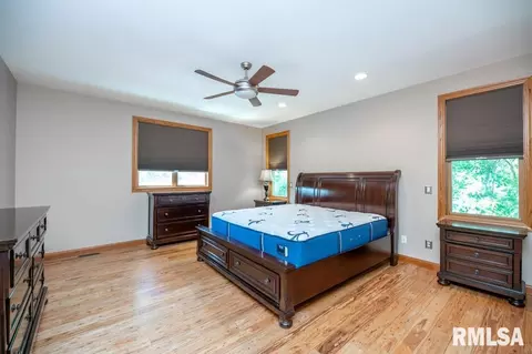 Bedroom - 6918 W Saddlebrook Dr, Mapleton, IL 61547 photo 3 of 10