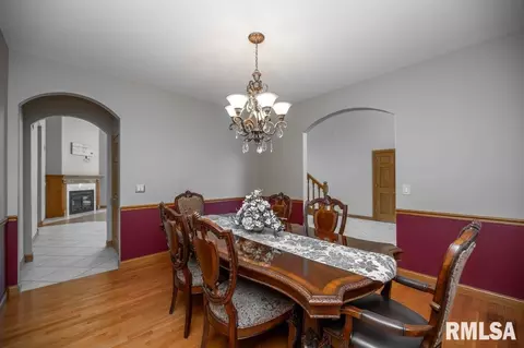 Dining - 6918 W Saddlebrook Dr, Mapleton, IL 61547 photo 5 of 5