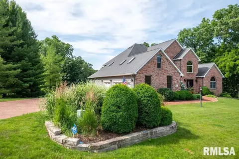 Exterior - 6918 W Saddlebrook Dr, Mapleton, IL 61547 photo 6 of 14