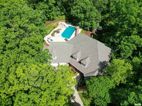 View/Area - 112 W Greystone Ct, Dunlap, IL 61525 photo 1 of 5